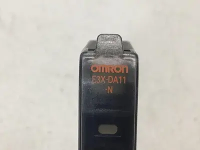 USED OMRON E3X-DA11