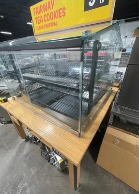 72-0359 4’ Marco Double Sided Bakery Display Case