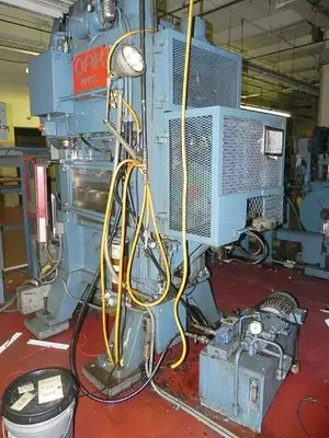 USED 1983 OAK 30-LP-30
