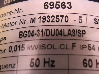 Danfoss Bauer BG04-31/DU04LA8/SP 0,015kW 810RPM 255-480V  50/60Hz Geared Motor