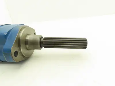 Char-Lynn 2TH08AS2S-E Hydraulic Motor 4" Shaft 16-Spline