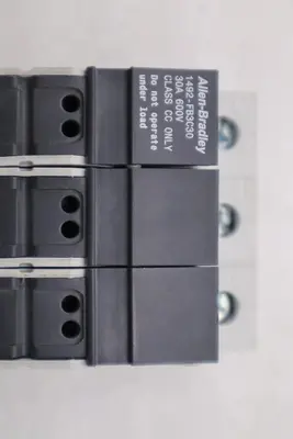 NEW OPEN BOX AB Allen-Bradley 1492-FB3C30 3-Pole Fuse Holder STK H1115A