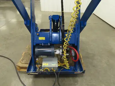 Used VESTIL _UNKNOWN_ Misc Lifts Indiana US | Arrow Industrial #1408596
