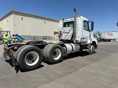 Used 2011 VOLVO VNL64T300 Conventional trucks California US | Ben Kaplan Equipment #1250886