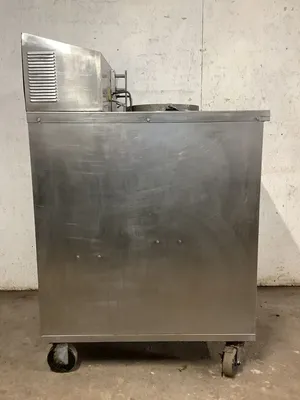 152-0648 Giles MGF Auto Lift Fryer with Filtration System
