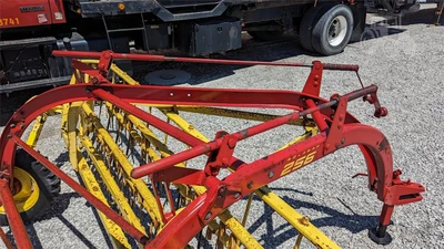 USED NEW HOLLAND ROLABAR 256