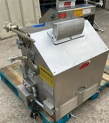 USED ACME PIZZA DOUGH ROLLER