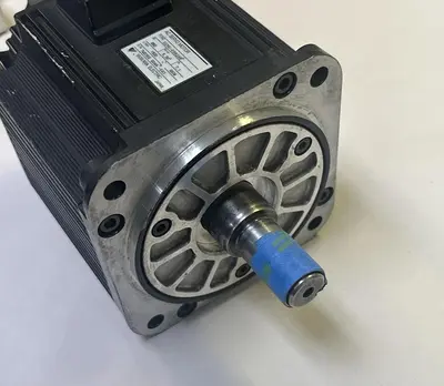 USED YASKAWA SGMG-09A2AB