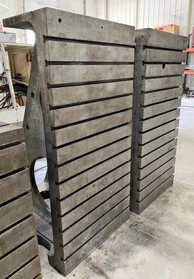 72″ X 35″ GIDDINGS & LEWIS HEAVY DUTY CAST IRON ANGLE PLATES