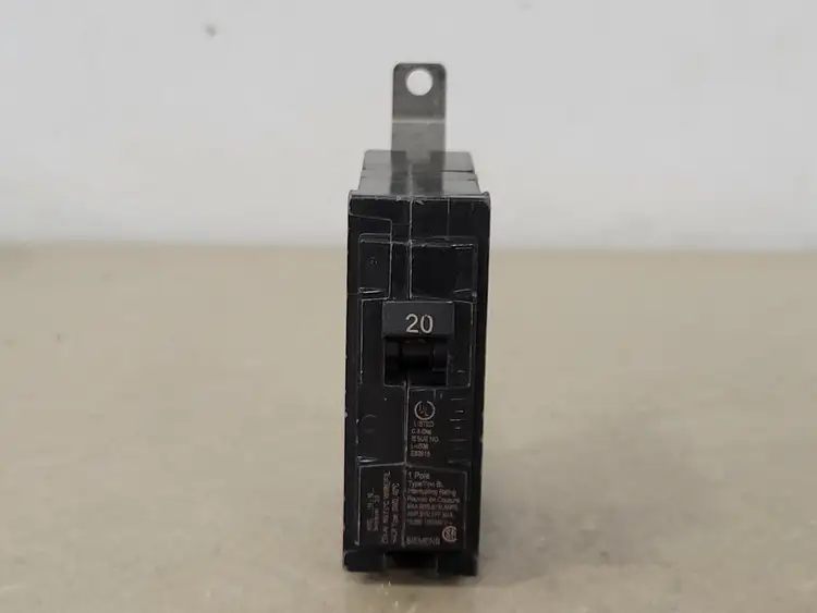 Used SIEMENS B120 Switchgears British Columbia CA | Lenmark #239288