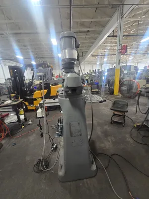 BRIDGEPORT SERIES 1 2HP 9"x48" Mills, Vertical | Machinery Central (5)