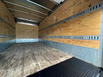 Used 2024 ISUZU NPR HD Box trucks Florida US | Truck and Van Outlet #1509131