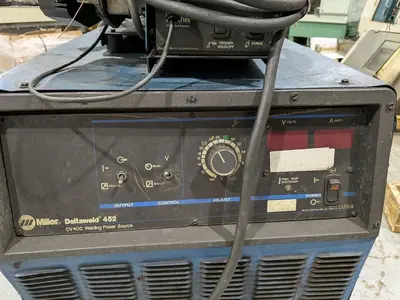 USED MILLER DELTAWELD 452