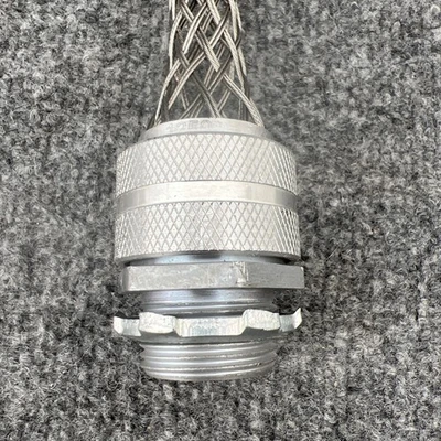 Used Hubbell 074-01-1028 Electrical Fittings California US | Davliegogo LLC #1706594
