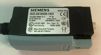 NEW SIEMENS 3SE5 234-0HC05-1AC4