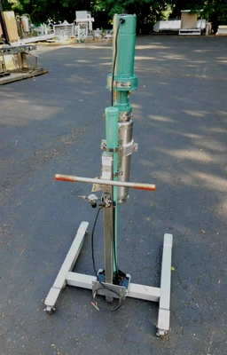 USED LIGHTNIN CONTINIOUS EV1L33M