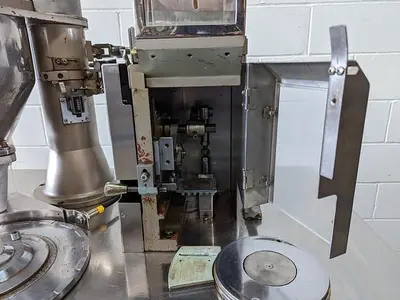USED 1998 P+AM PHARMACEUTICAL & ALLIED MACHINERY SA9