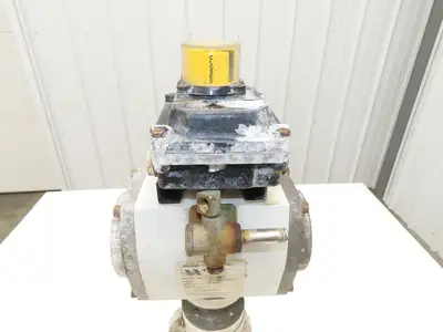 Warren Controls 1.5" CW-12MW  Ball Valve Flanged w/Pneumatic Actuator