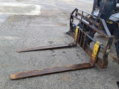 USED 2016 JLG 1255