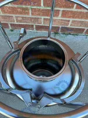 USED ALLOY PRODUCTS 10 LITER STAINLESS STEEL PROCESS / PRESSURE VESSEL 40 PSI