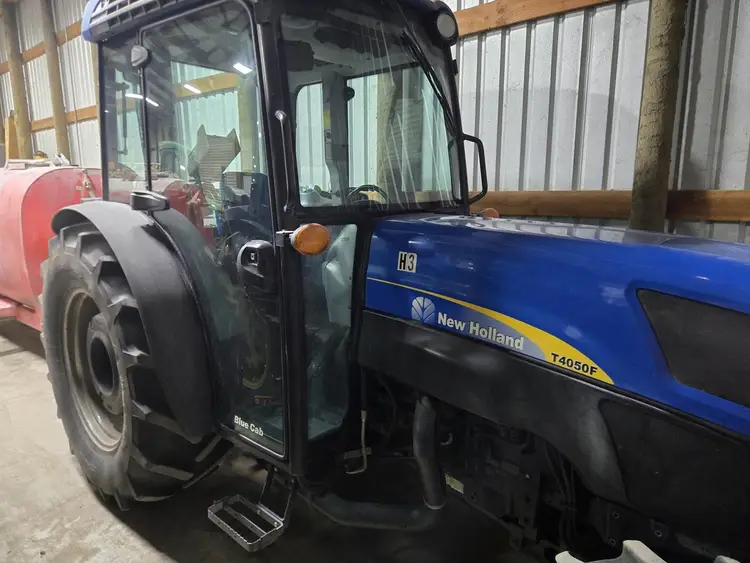 Used 2012 NEW HOLLAND T4050F Tractors & Trailers California US | Ben Kaplan Equipment #1506690