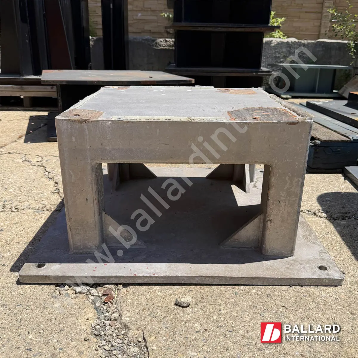 FANUC M-710 Series Robot Riser – 350mm – USED