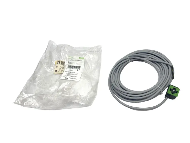 Used MURR ELEKTRONIK 7000-18211-2161000 Cable & Wire | Maverick Industrial Sales #1109291