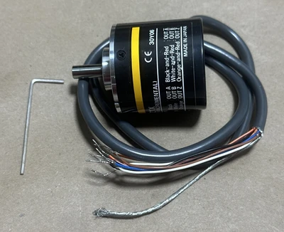 NEW Omron E6B2-CWZ1X