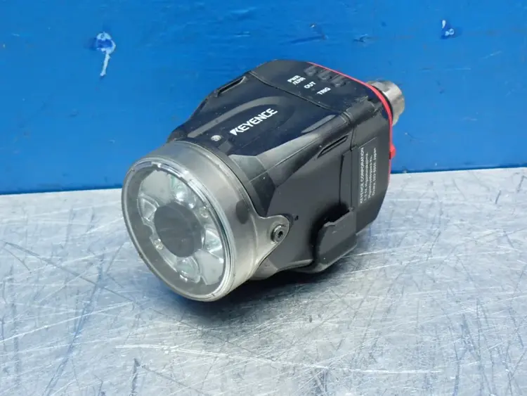 Used KEYENCE IV500CA Sensors Ohio US | HGR 24 #1149575