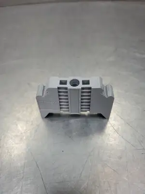 Phoenix Contact TYP E/NS 35N Terminal Block End. 4D-8