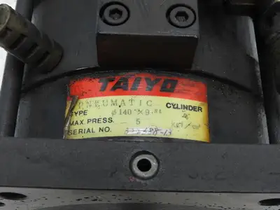 Taiyo 3-Stage Pneumatic Air Cylinder 140mm Bore 9mm Stroke 70 PSI