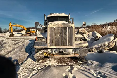 Used 2003 PETERBILT 385 Conventional trucks Wisconsin US | Proxy Equipment #1385187