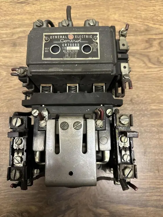 Used GE CR7009D101DF Industrial Controls Ohio US | Surplus Asset Holdings #1236096