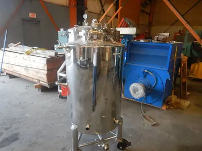 USED STOUT 100 GALLON