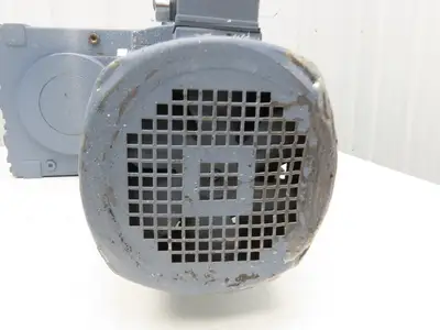 Guomao GFF87R57-YVP2.2-4P-452-M6 Gear Motor 452:1 Ratio 4rpm 2.2kw 480V 3PH