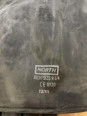 NORTH HONEYWELL 8B30 SIZE 9 3/4