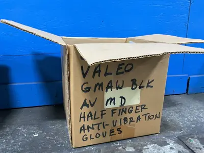 Used _UNKNOWN_ _UNKNOWN_ Gloves Ohio US | HGR 24 #1323809