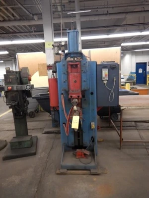 150 KVA Thompson spot welder w/ Technitron control 22" throat
