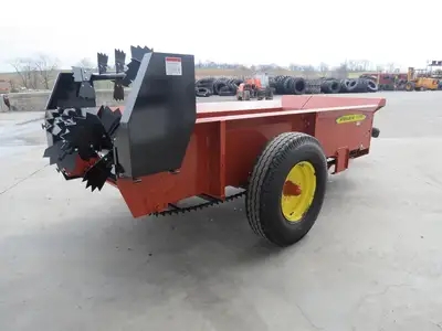 New | in-Stock 2026 PEQUEA 175P Manure Spreaders Pennsylvania US | Zimmerman Farm Service #1410031