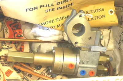 NEW FISHER CONTROLS 52-601-428 VALVE KIT 52601428 7839408