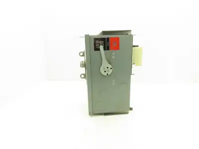 GE DFPEFA31DE 3-Pole Circuit Breaker Bus Flex-a-Plug 15A 480VAC 3Ph Plug-In