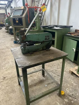 HUNTON BENCH 12/9B tooling and equipment | Bowland Trading Ltd (1)