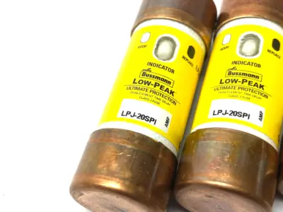 USED COOPER BUSSMANN LOW-PEAK INDICATOR FUSE, DUAL ELEMENT