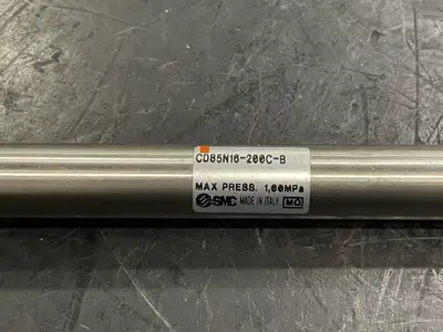 USED SMC CD85N16-200C-B