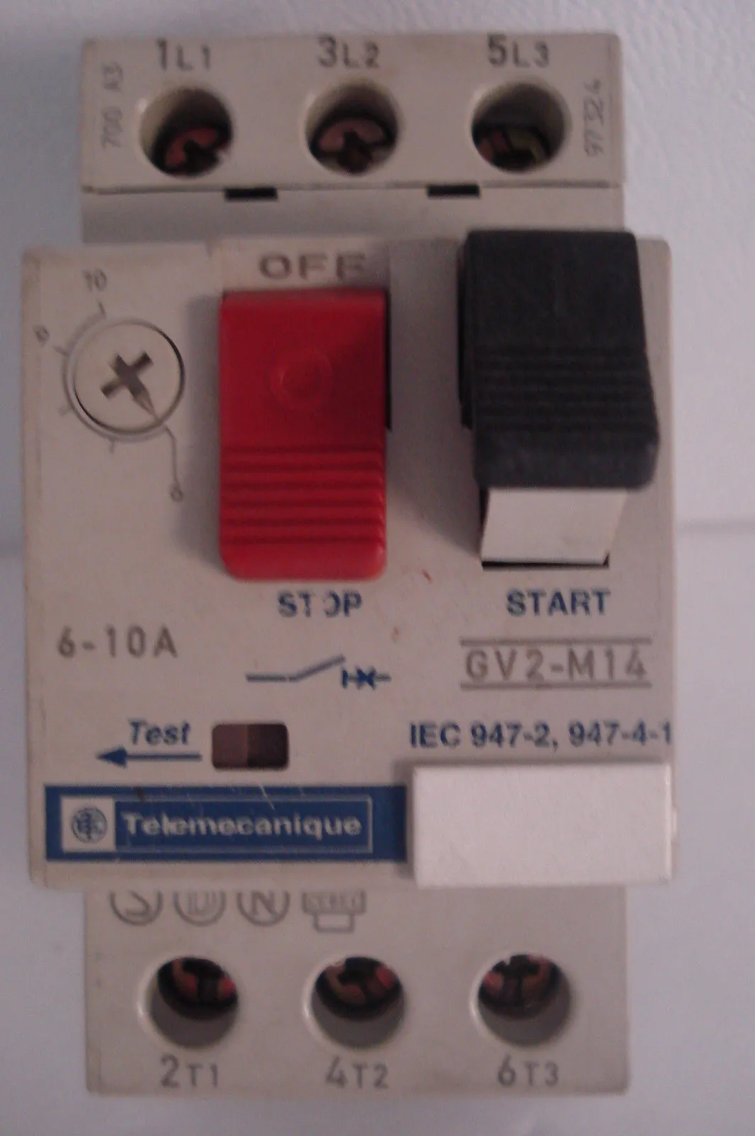 USED TELEMECANIQUE GV2 M14 BREAKER