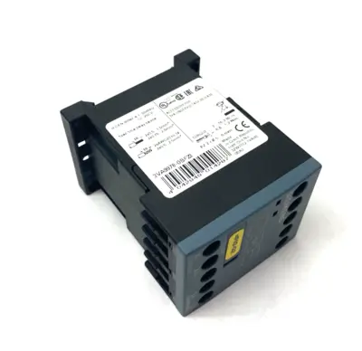 USED SIEMENS TIME-DELAY DEVICE, FIXED DELAY 24VDC