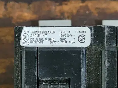 NEW CUTLER-HAMMER BA220