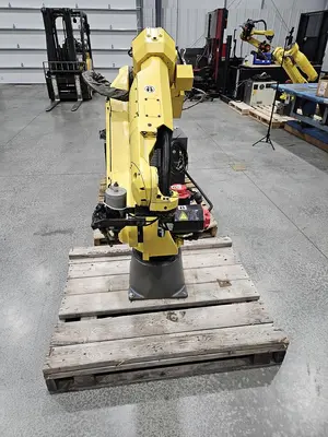 USED 2014 FANUC M-20IA