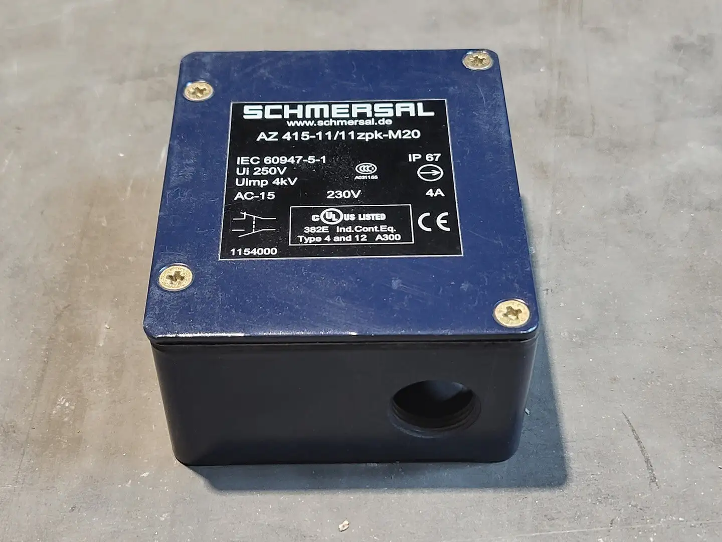 NEW SCHMERSAL AZ 415-11/11ZPK M20