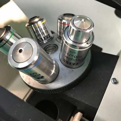 Item# L205 Zeiss AxioVert 40 MAT Inverted Microscope & Camera